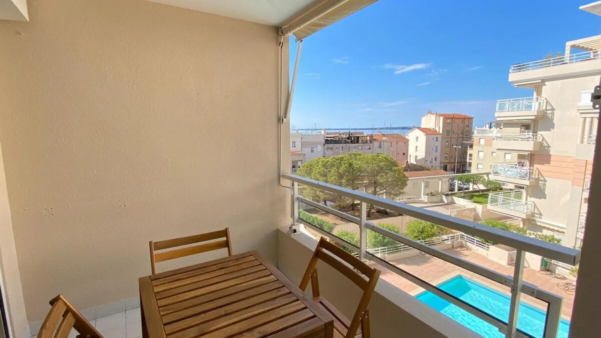 06Ai - Beautiful Renovated Studio - Sea And Pool View Vallauris 0*,